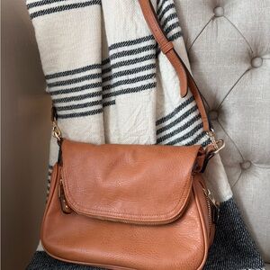 Cognac Moda Luxe faux (soft!) leather Crossbody Bag